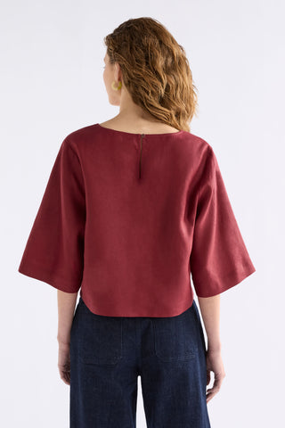 Llinen Light V Neck Top in Bordeaux