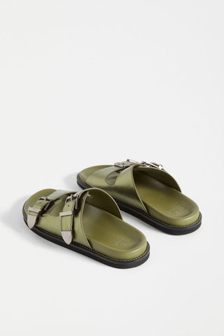 Spenne Sandal