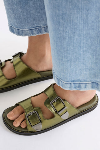 Spenne Sandal