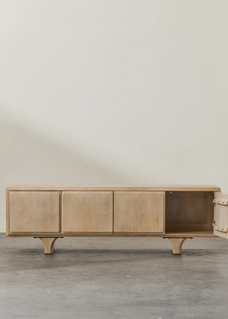 Strand Entertainment Unit